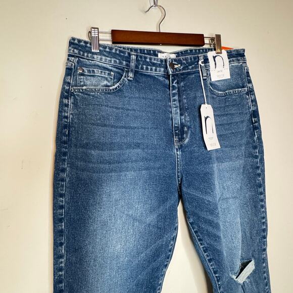 Nature Denim Distressed Mom Jeans Stone Wash NWT Size 32 High Rise - Picture 3 of 9